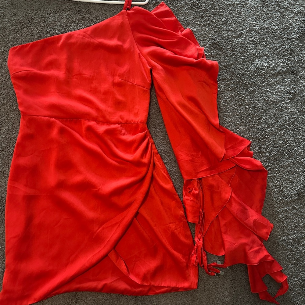Chic One-Shoulder Red Dress